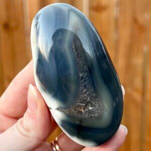 Orca Agate Crystal Palm Stone